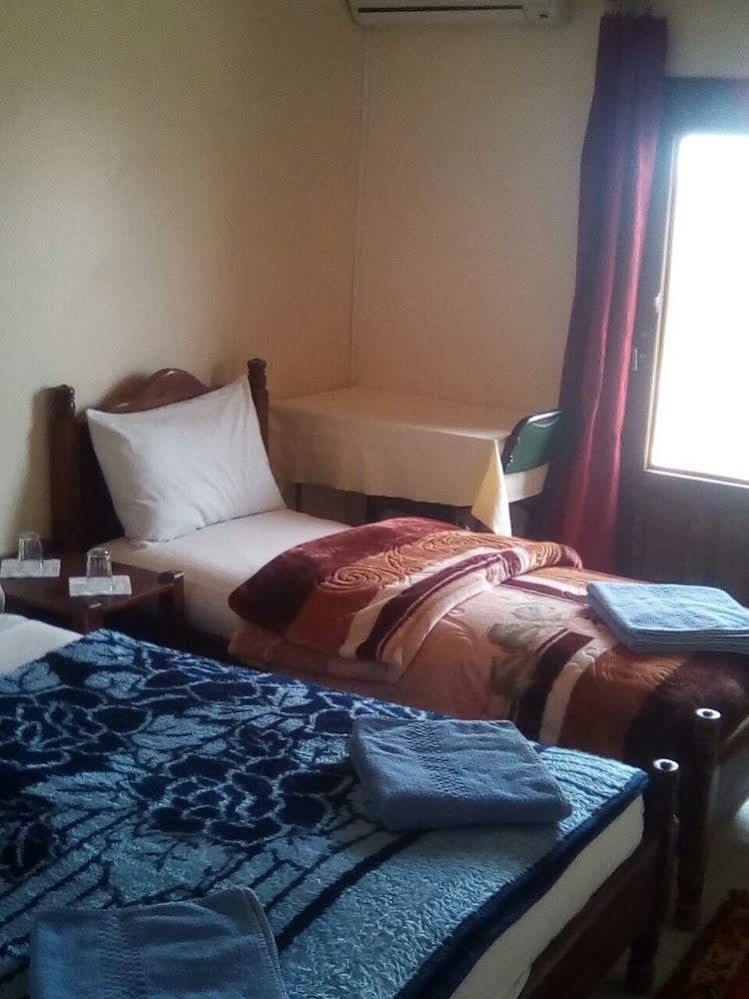 Hotel Almanader Boumalne Dades ภายนอก รูปภาพ